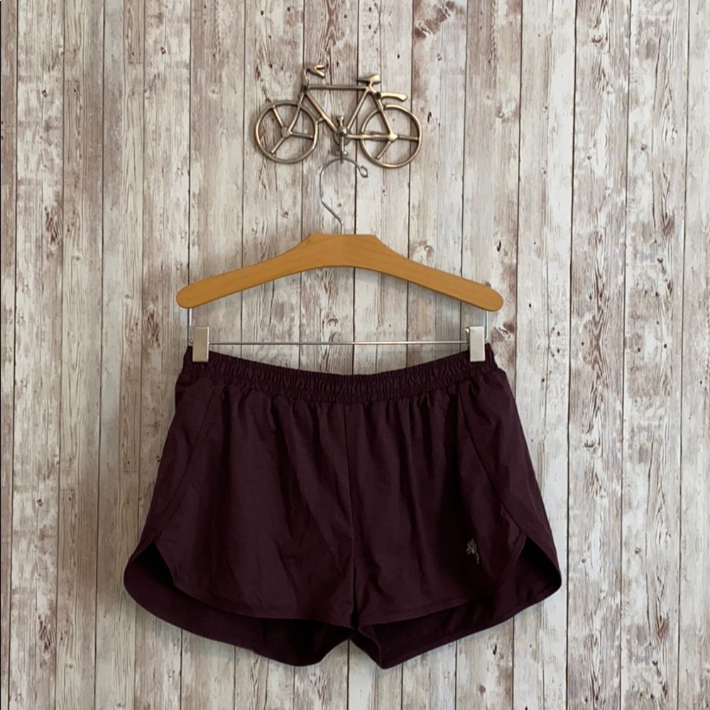 Tracksmith womens session shorts